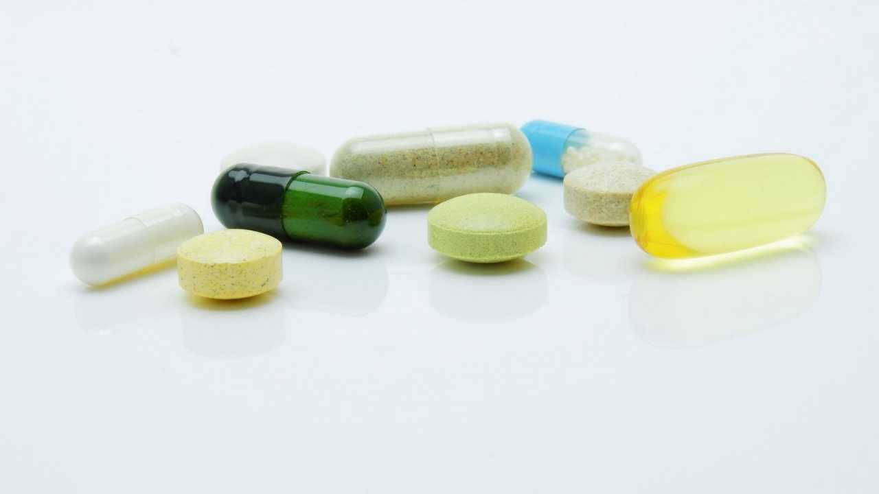 obat-obatan di apotek
